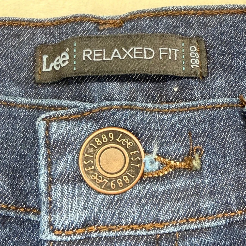 Lee relaxed fit